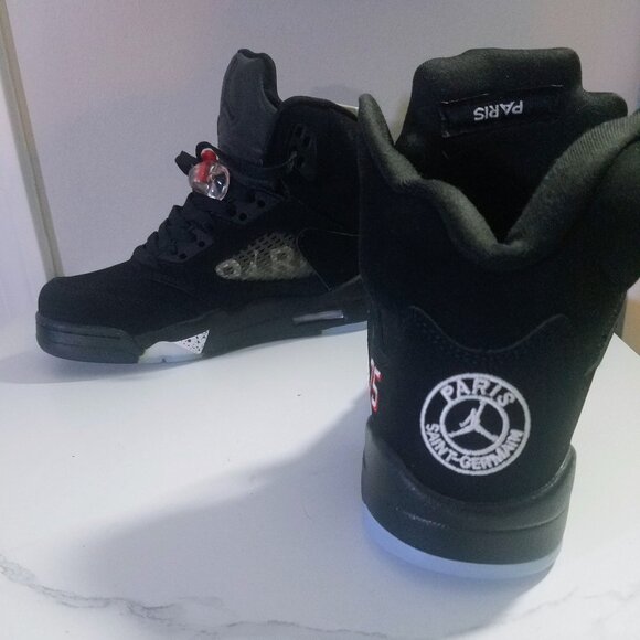 Paris Saint-Germain Air Jordan 5 Retro - Picture 4 of 9